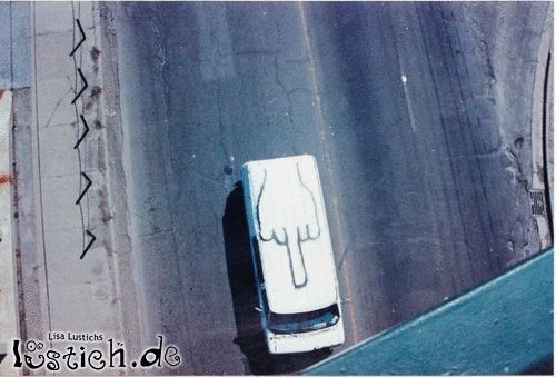 Mittelfinger-LKW